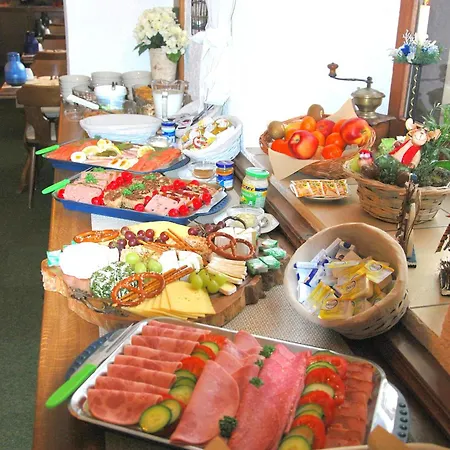 Konukevi Landgasthaus Zur Kupferkanne