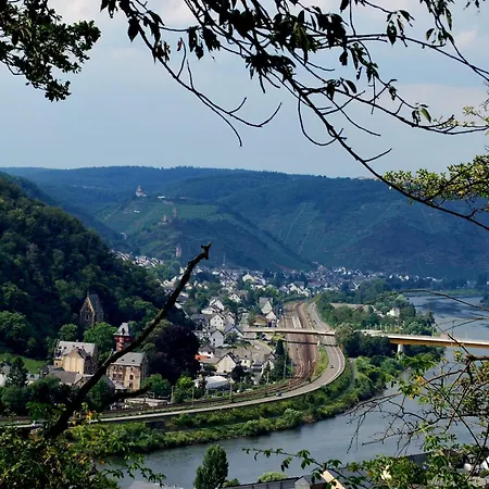 Konukevi Landgasthaus Zur Kupferkanne 3*