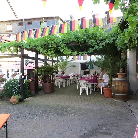 Konukevi Landgasthaus Zur Kupferkanne