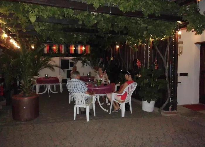 Landgasthaus Zur Kupferkanne Affittacamere Kobern-Gondorf